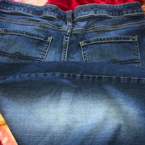 Jeans - Picture 3 of 4